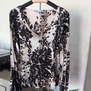 Violet & Claire V-Neck Long Sleeve Leopard Animal Print Top - Beige Black Brown